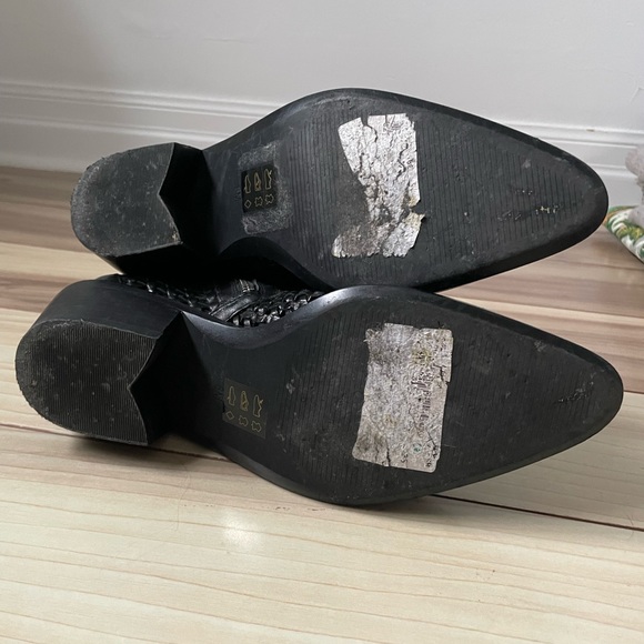 Wishbone Woven Double Zip Boot - Picture 8 of 16